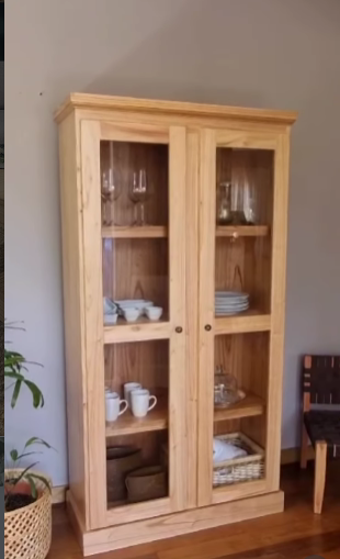 [1895] VITRINA MILI 2 PUERTAS HUESO 0.95x0.38x1.80